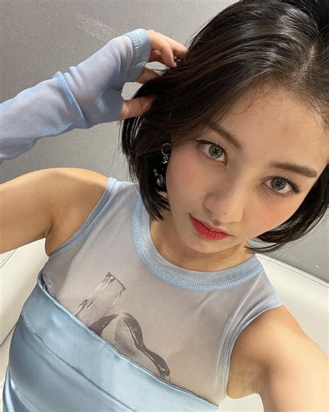 twice jihyo instagram